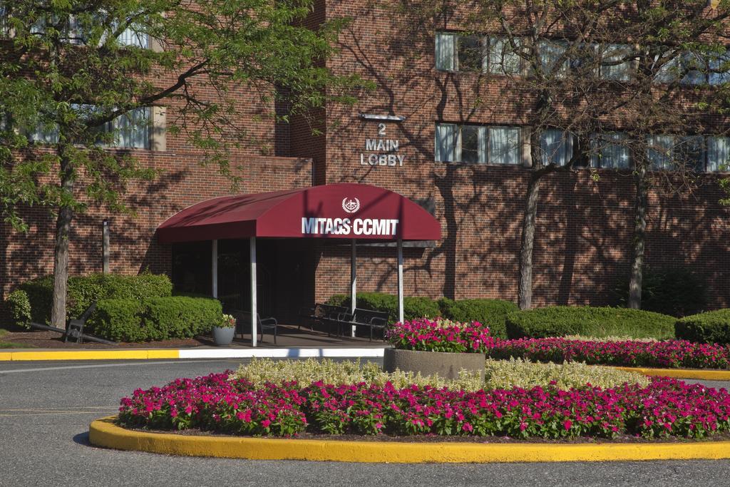 Conference Center At The Maritime Institute Hotel Linthicum Exterior photo